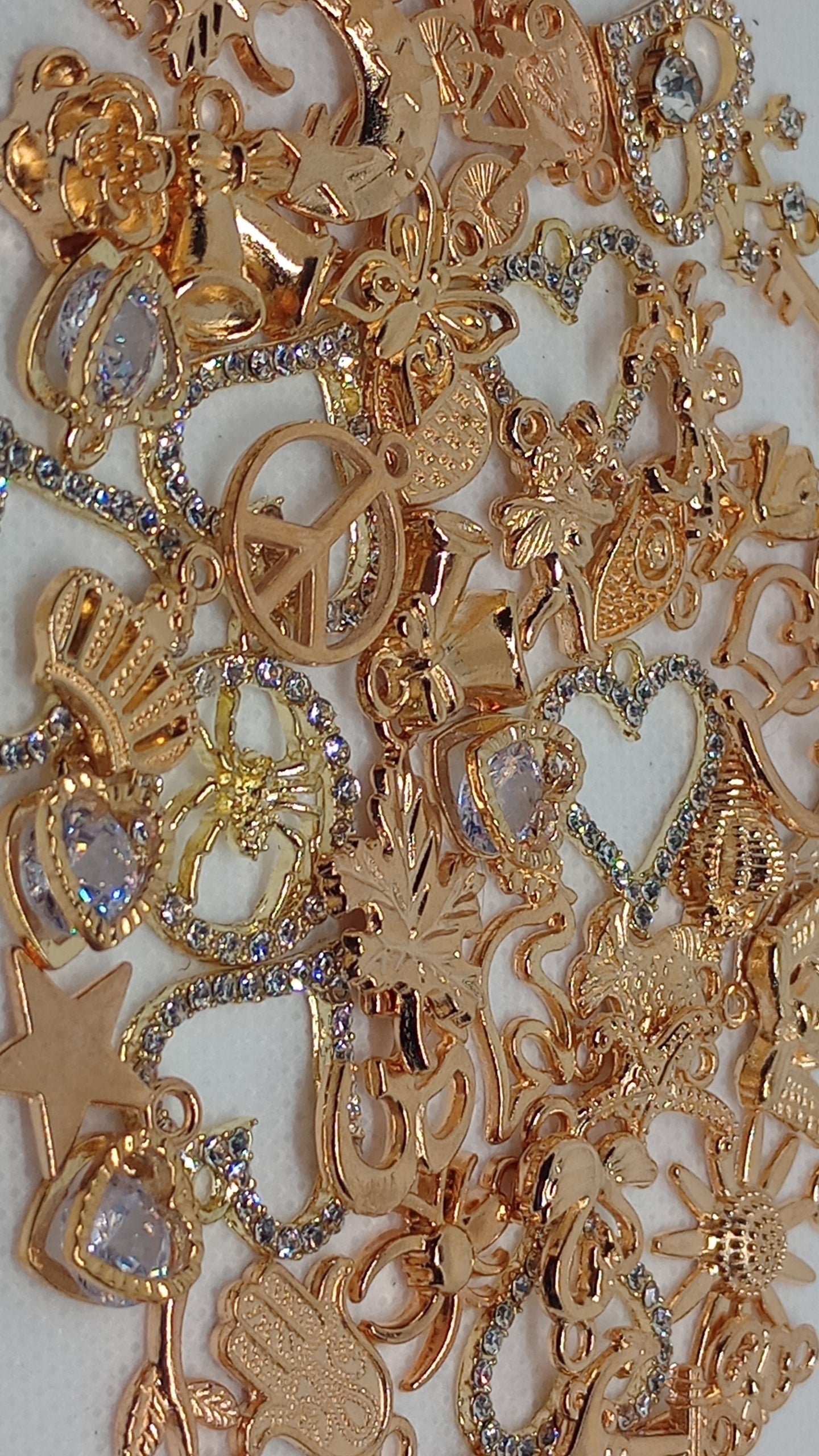 Random Charms Mix / Gold